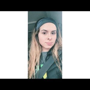 Meet your Posher, Ahvae